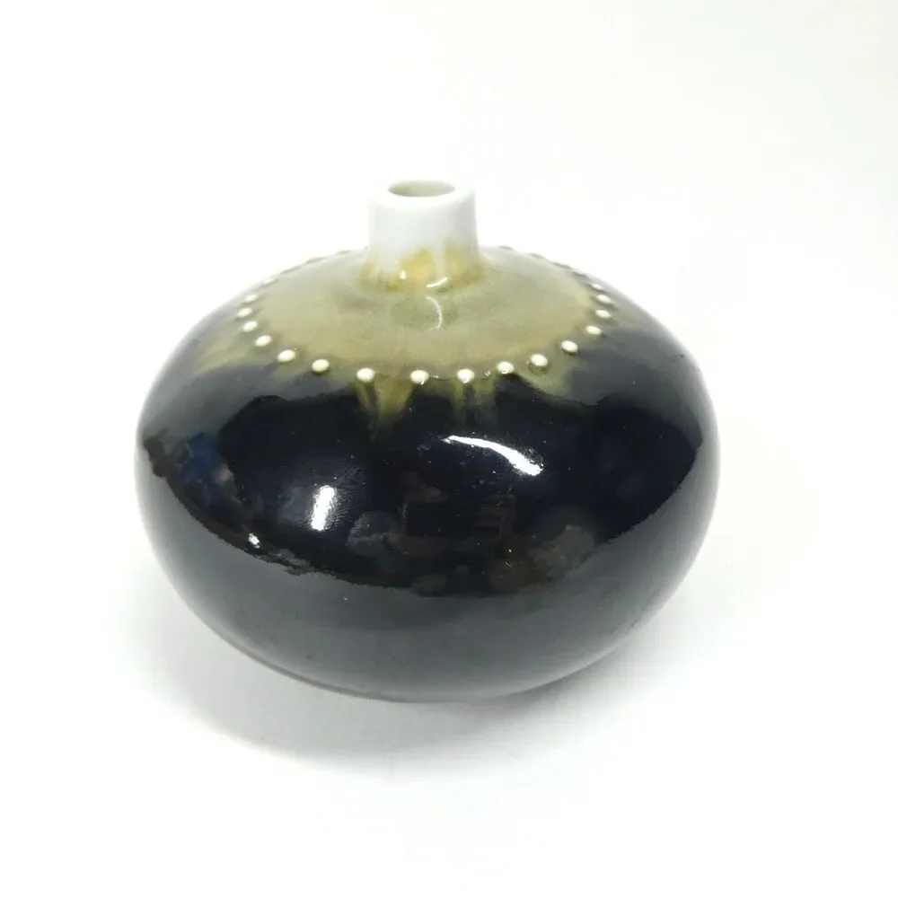 Hakusan Japan Ikebana Bud Vase Masahiro Mori Glazed Ceramic Round